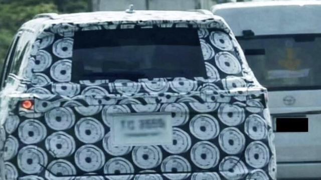 Toyota Fortuner terbaru sedang uji tes