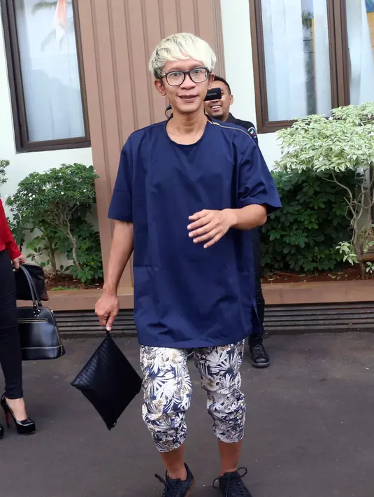 Aming berharap berita terkait simpang siur selama ini berhenti sampai di sini. Seperti diketahui, saat Aming mengajukan gugatan cerai, banyak simpang siur. Dan saling melontarkan pernyataan. Baik di media sosial maupun jumpa pers.(Nurwahyunan/Bintang.com)