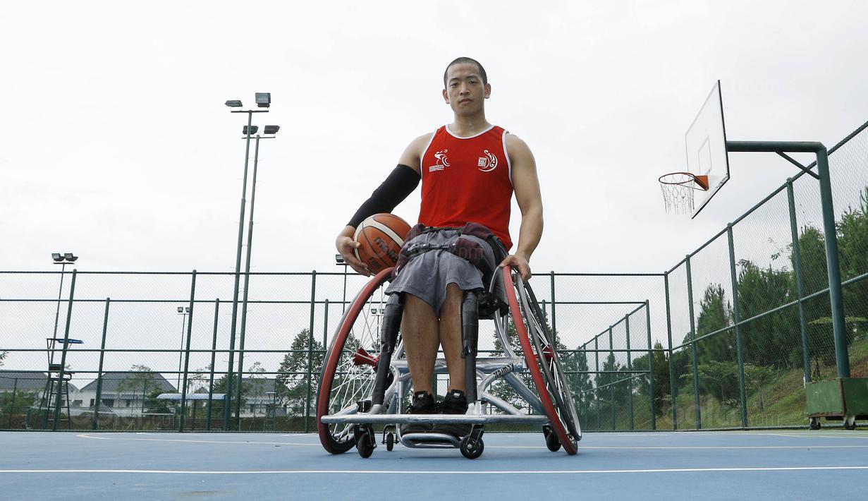 Pebasket Donald Santoso, merupakan pebasket difabel yang pernah bergabung dengan tim basket asal Amerika Serikat yakni Phoenix Suns Wheelchair Basketball. (Bola.com/M Iqbal Ichsan)