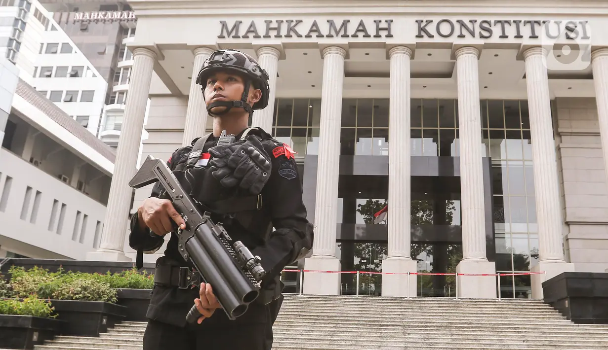 Putusan itu memberi kesempatan kepada kepala daerah belum genap berusia 40 tahun untuk ikut dalam Pilpres 2024. (Liputan6.com/Angga Yuniar)