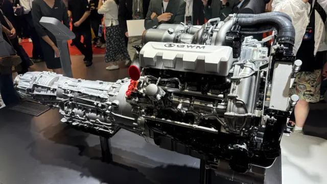 Mesin GWM V8 4,0 Liter