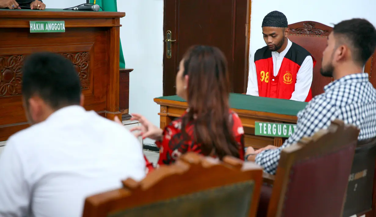 Suasana sidang yang berlangsung di Pengadilan Negeri Jakarta Selatan pada Rabu (10/1). Sidang beragendakan keterangan saksi dari pihak Nafa. Dua saksi dari anggota kepolisian dihadirkan Nafa. (Nurwahyunan/Bintang.com)