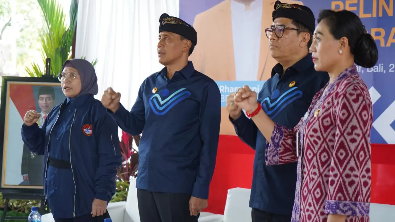 Badan Perlindungan Pekerja Migran Indonesia (BP2MI) melakukan sosialisasi terkait penempatan dan pelindungan Pekerja Migran Indonesia (PMI) kepada masyarakat pedesaan di Bali.