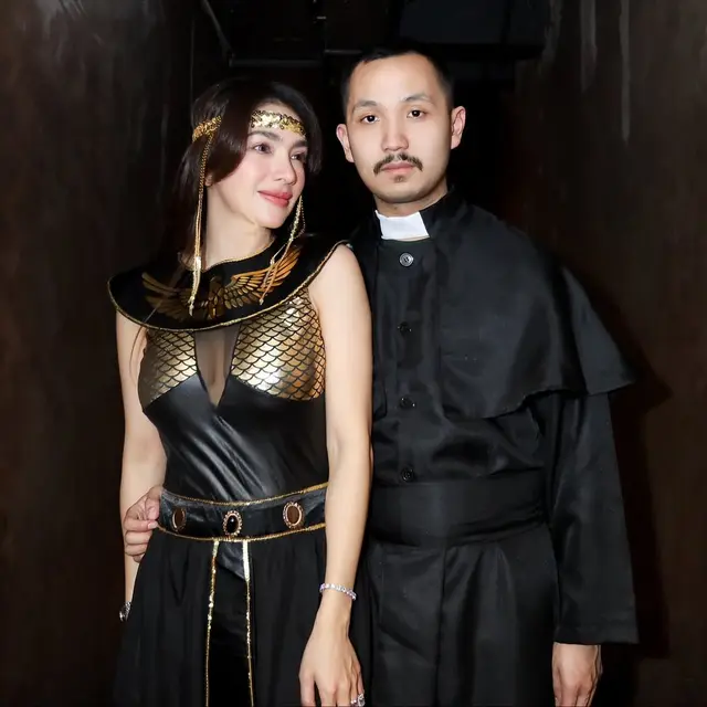 Potret Angel Karamoy Rayakan Halloween