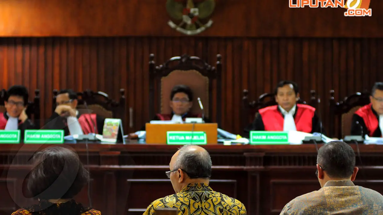 [FOTO] Tiga Orang Saksi di Persidangan Memberatkan Budi Mulya 
