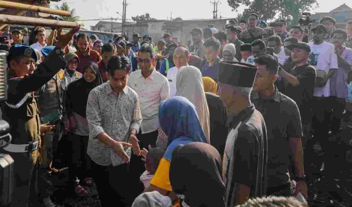 Gibran membenarkan salah satu niat blusukan di pasar Jakarta yakni belanja masalah. <br>