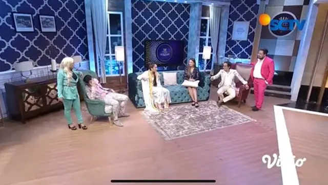 Cinta Laura