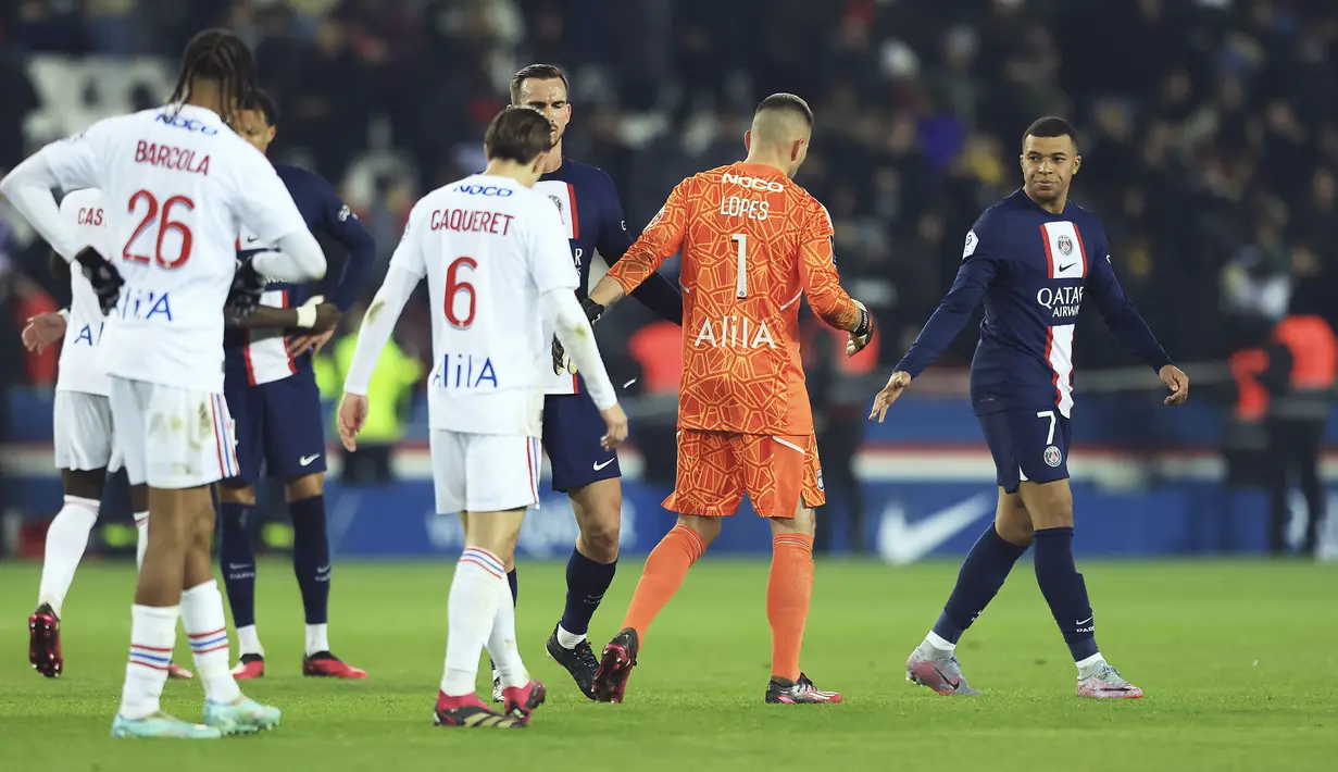 Foto Mbappe Dan Messi Tak Berkutik Psg Tumbang Saat Menjamu Lyon Di Liga Prancis Dunia 8915