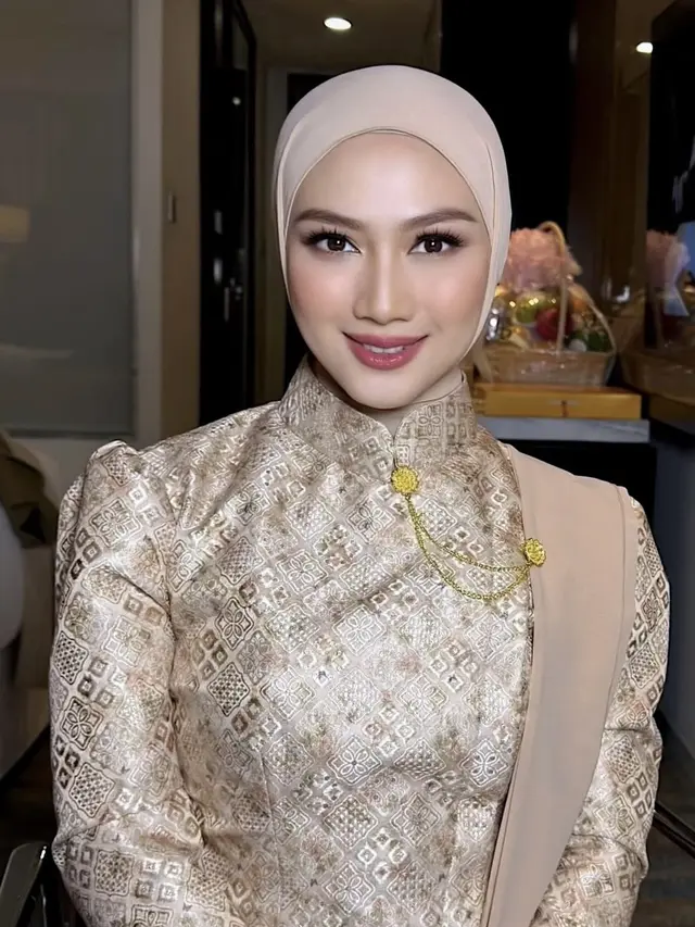 Melody Laksani  Jadi Maternity Bestie di Tujuh Bulanan Anak ke-3 Lesti Kejora. [@neny_mulyani]