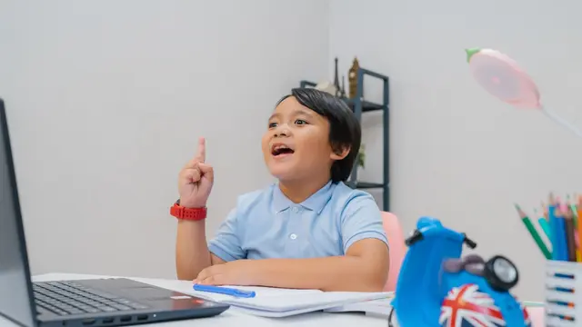 Belajar Bahasa Inggris Secara Daring Dengan Kurikulum Cambridge