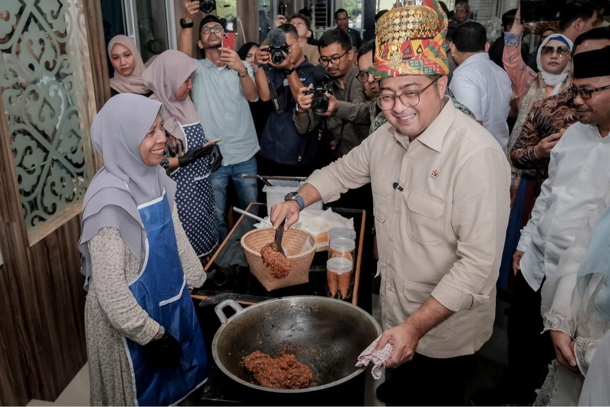 Menteri Ekonomi Kreatif (Menteri Ekraf) Teuku Riefky Harsya