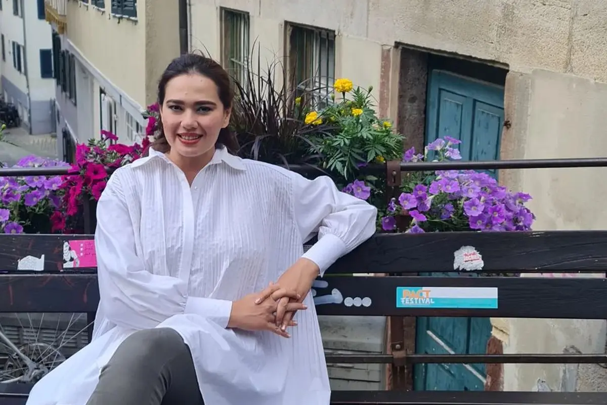 Dikabarkan Segera Lepas Status Janda, Ini 5 Fakta Pernikahan Catherine Wilson