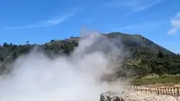 Uniknya Kawah Sikidang di Dataran Tinggi Dieng