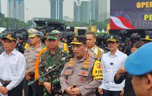 Pimpin Apel Operasi Ketupat 2024, Kapolri dan Panglima TNI Ingatkan Anak Buah Beri Pelayanan Maksimal Kepada Pemudik