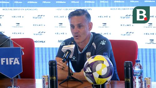 Foto: Elkan Baggott Dampingi John Herdman dalam Konferensi Pers Timnas Indonesia Jelang FIFA Series 2026