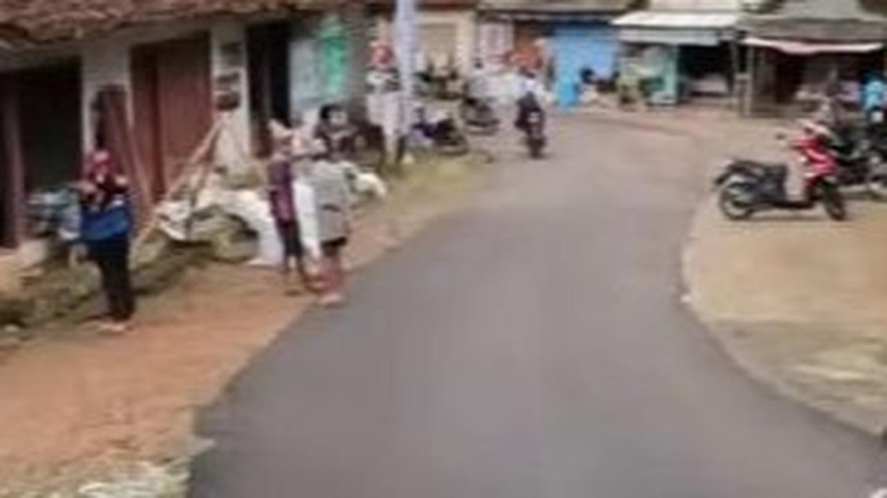 Melihat Suasana Pasar Terpencil di Pelosok Pacitan, Pedagang Menjerit Karena Sepi Pembeli
