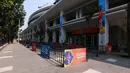 Suasana halaman depan Indonesia Arena, Senayan, Jakarta menjelang Piala Dunia FIBA 2023 pada Kamis (24/08/2023). (Bola.com/Bagaskara Lazuardi)