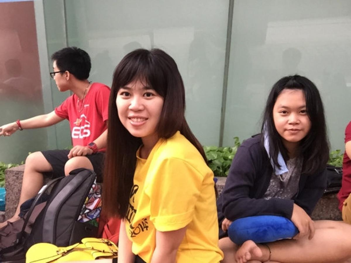 Tak peduli kabut asap, warga Singapura antusias antre iPhone 6s