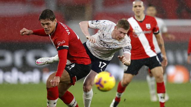 Foto Liga Inggris: Gol Tunggal Raheem Sterling Tentukan Kemenangan City Atas Soton