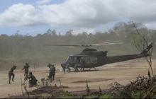 TNI Kembali Terjunkan Bantuan ke Desa Terisolasi di Tapanuli Utara Melalui Airdrop