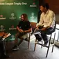 Legenda Barcelona, Carles Puyol, saat interview eksklusif dengan Bola.net di Jakarta, Senin (11/3). Pesepak bola dengan posisi bek itu datang ke Indonesia untuk UEFA Champions League Trophy Tour. (Bola.com/Vitalis Yogi Trisna)