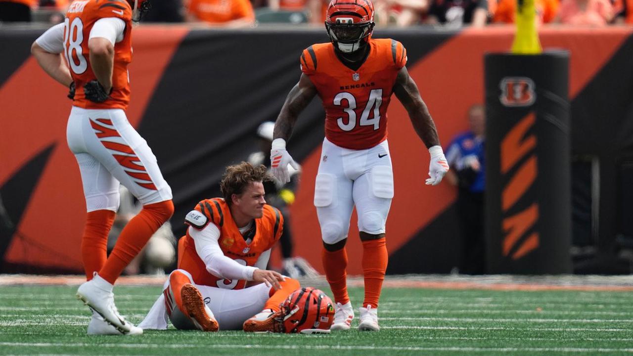 Joe Burrow Suffers Serious Toe Injury, Threatened with Missing Half of the 2025 NFL Season?