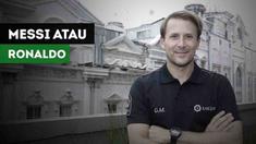 Mantan gelandang Barcelona, Gaizka Mendieta harus memilih antara Lionel Messi dan Cristiano Ronaldo. Siapa yang ia pilih?