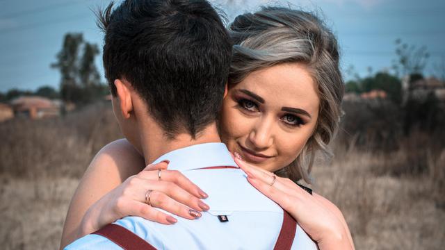 Ilustrasi pasangan cinta