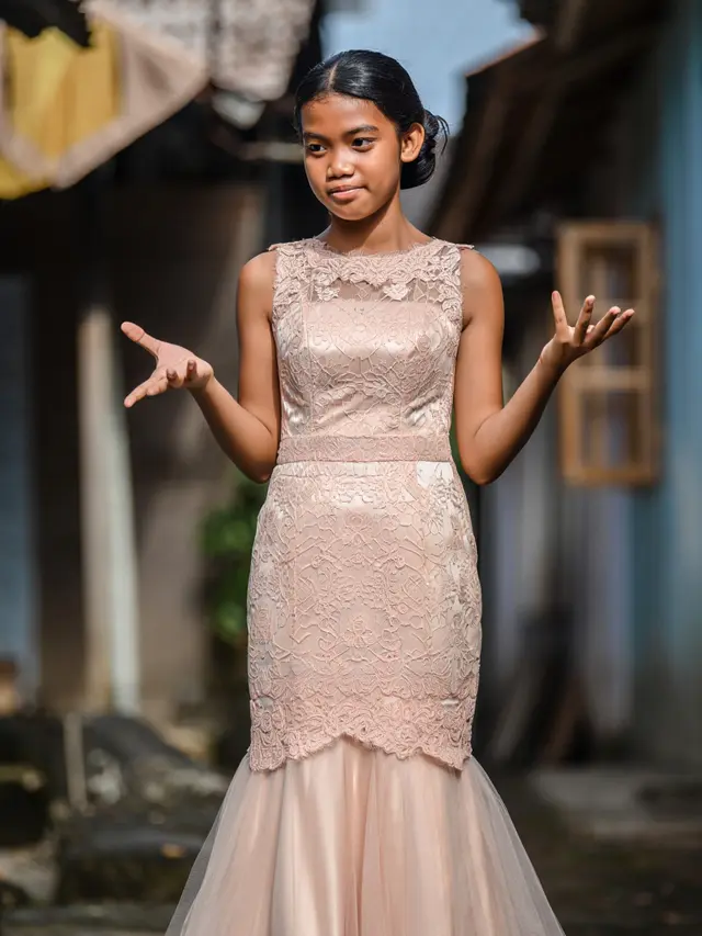 Model Baju Gaun Brokat