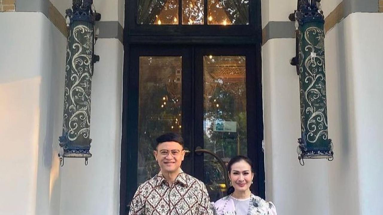 Ketiga, Iis Dahlia dan Satrio Dewandoro