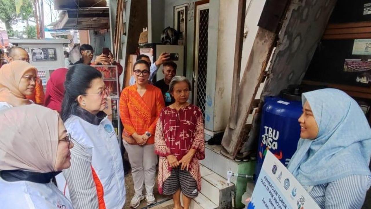 PAM Jaya dan TP PKK DKI Bagikan 1.000 Toren Air Gratis, Solusi Ketersediaan Air Warga Jakarta