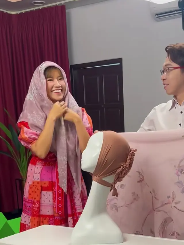 Reni Effendi Istri dr Richard Lee