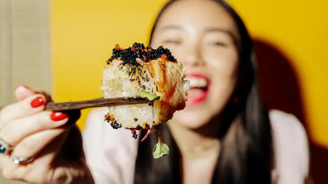 Apakah Ibu Menyusui Boleh Konsumsi Sushi? Simak Panduan Lengkapnya!