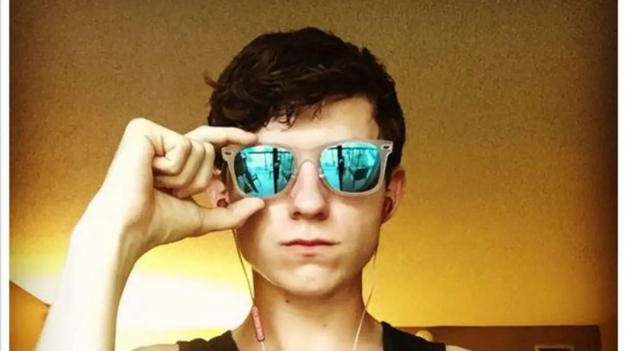 Tom Holland Bentuk Badan di Gym Demi Otot Spider-Man