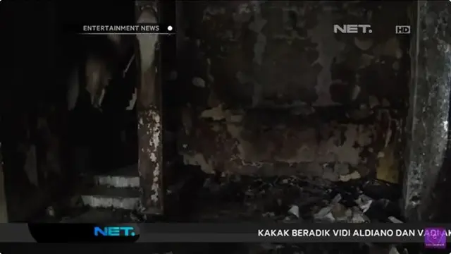 Potret Kebakaran Rumah Umi Pipik (YouTube/Net Entertainment News)