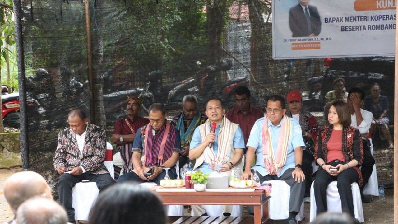 Dorong Ekonomi Lokal, Menkop Ferry Gabung Koperasi Merah Putih di Kupang