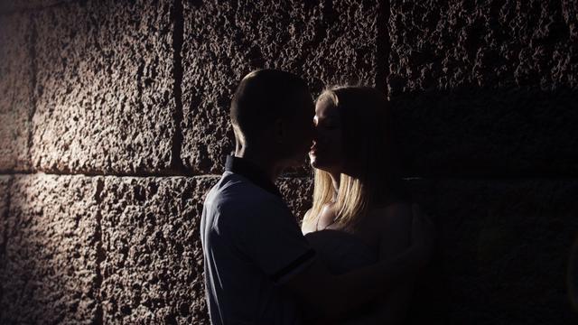 Ilustrasi ciuman (iStockphoto)