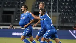 Empoli tampil mengejutkan di awal laga ketika mereka langsung unggul 1-0 pada menit ke-4. Filippo Bandinelli mampu menyelesaikan umpan dari Nedim Bajrami dengan sebuah tendangan keras ke sudut kanan gawang Lazio yang dikawal Pepe Reina. (Foto: LaPresse via AP/Marco Bucco)