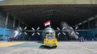 Penghentian operasional pesawat C-130 B Hercules A-1312 dalam sebuah tradisi di hanggar Skadron Udara 32 Lanud Abdulrachman Saleh Malang, Jumat (13/1/2023). (dok TNI AU)