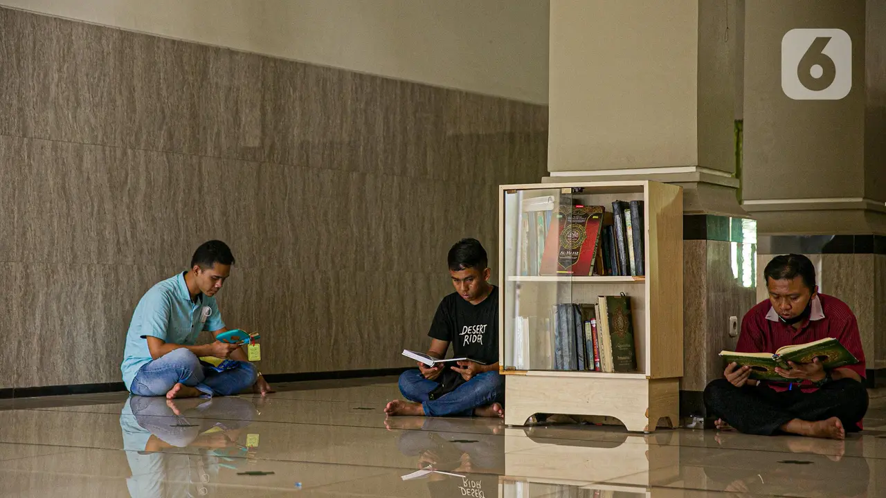 Semangat Umat Muslim Bertadarus Al-Quran di Bulan Ramadhan