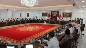 Survei Poltracking, Kepuasan Publik pada Pemerintah Turun jadi 55,1 Persen