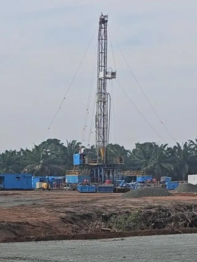 PT Harpindo Mitra Kharisma yang berkontrak dengan SKK Migas melakukan seremoni tajak Sumur Eksplorasi Sugih-1 pada Rabu 15 November 2023. (Dok SKK Migas)