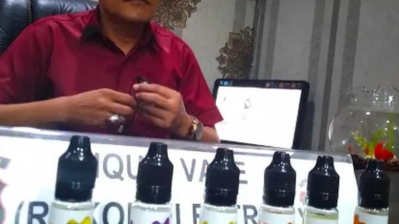 "Kami siap untuk mendukung pemerintah dalam mengurangi penggunaan rokok bagi anak-anak dan juga ibu hamil," kata Garin dalam Munas APVI, Selasa (10/10). <br>