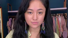 Begini potret Marshanda mengunggah foto dengan memamerkan wajah polosnya tanpa menggunakan makeup di media sosial Instagramnya. Tak hanya itu, ia juga menuliskan pesan yang menyentuh dan banjir pujian netizen. (Liputan6.com/IG/@marshanda99)