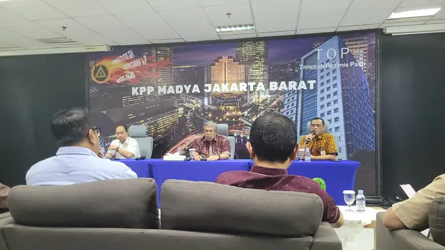 Kantor Wilayah Direktorat Jenderal Pajak Jakarta Barat berhasil mencapai target penerimaan pajak 100% di seluruh unit kerja. Dok DJP Jakbar