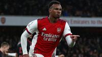 Arsenal akhirnya kembali ke jalur kemenangan di ajang Premier League. Gabriel selebrasi, Arsenal menang atas Southampton di Emirates Stadium, Sabtu (11/12/2021), The Gunners menang dengan skor telak 3-0. (AFP/Steve Bardens)
