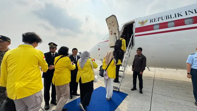 Wakil Presiden (Wapres) Gibran Rakabuming bertolak menuju Nusa Tenggara Timur (NTT). Ajak mahasiswa UI. (Liputan6/Lizsa Egeham)