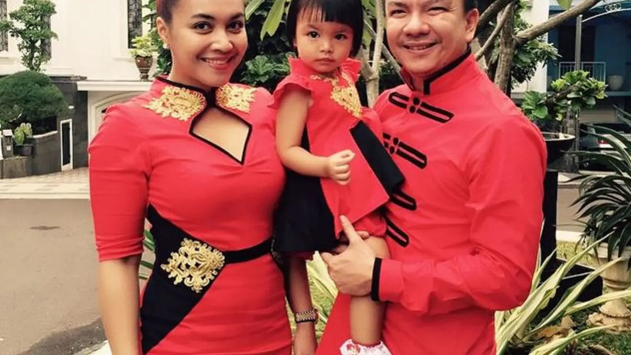 [Bintang] Jerry Aurum dan Denada