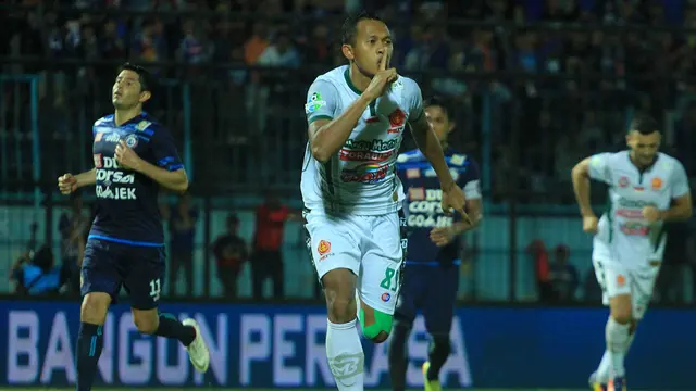 Sansan Fauzi