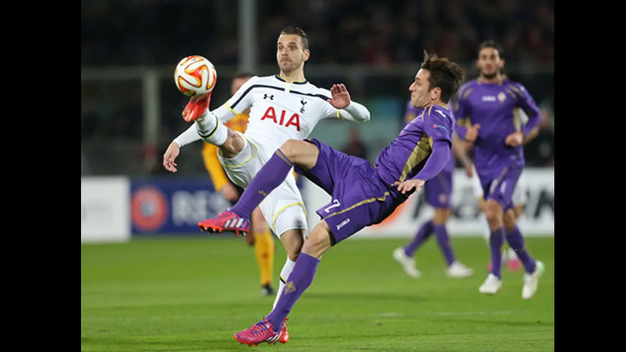 Kalahkan Tottenham, Fiorentina Melaju ke 16 Besar